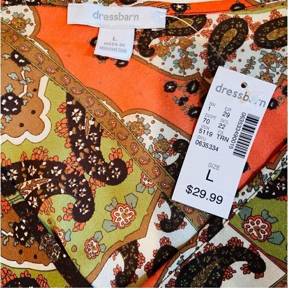 DressBarn Women's V Neck Paisley Large Blouse Split Ruffle over Sleeveless Top a - Picture 3 of 3